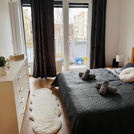 Old Town City Center Apartment 1 - Private Parking Included Kosice Exterior photo
