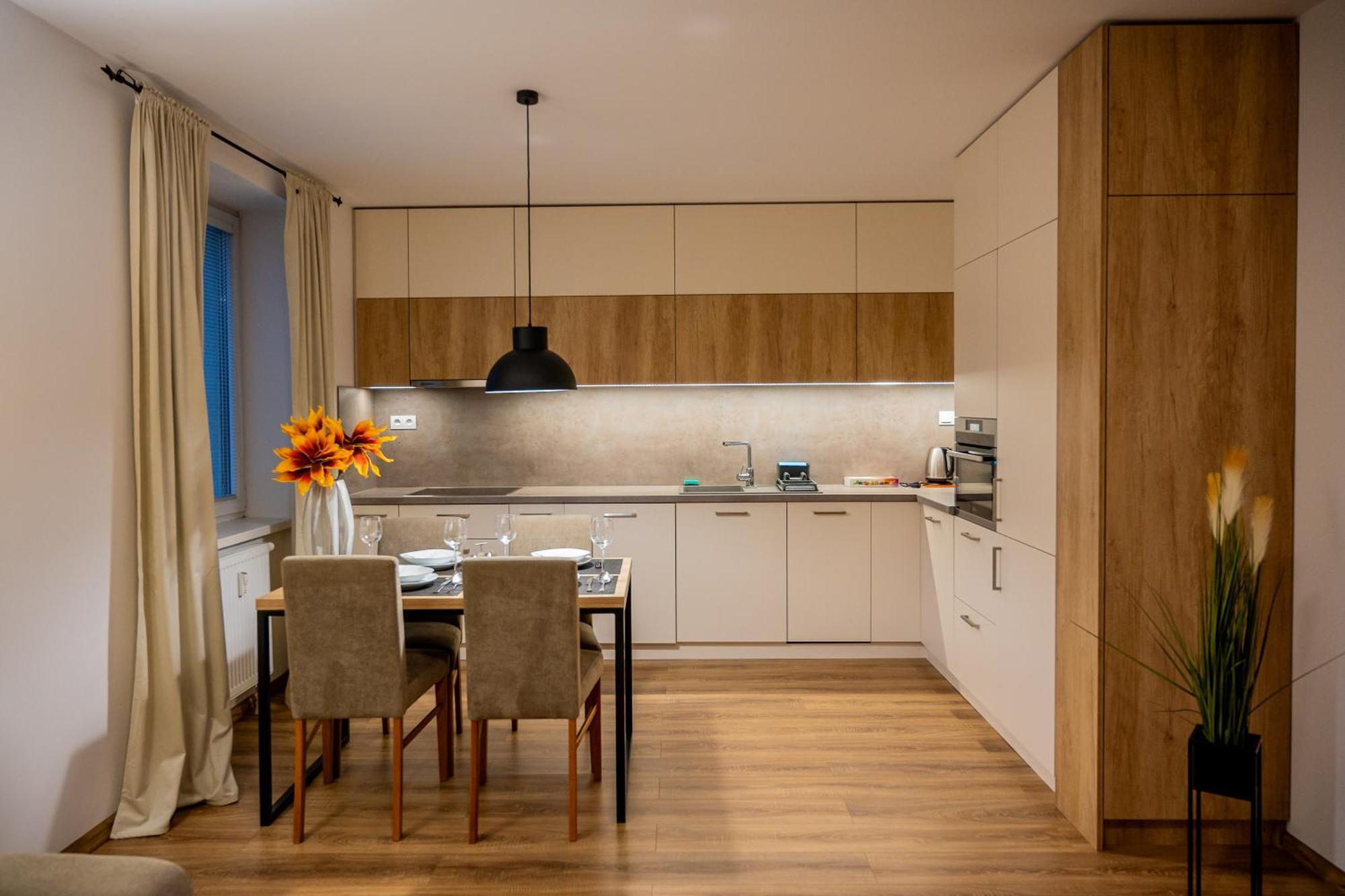 Old Town City Center Apartment 1 - Private Parking Included Kosice Exterior photo