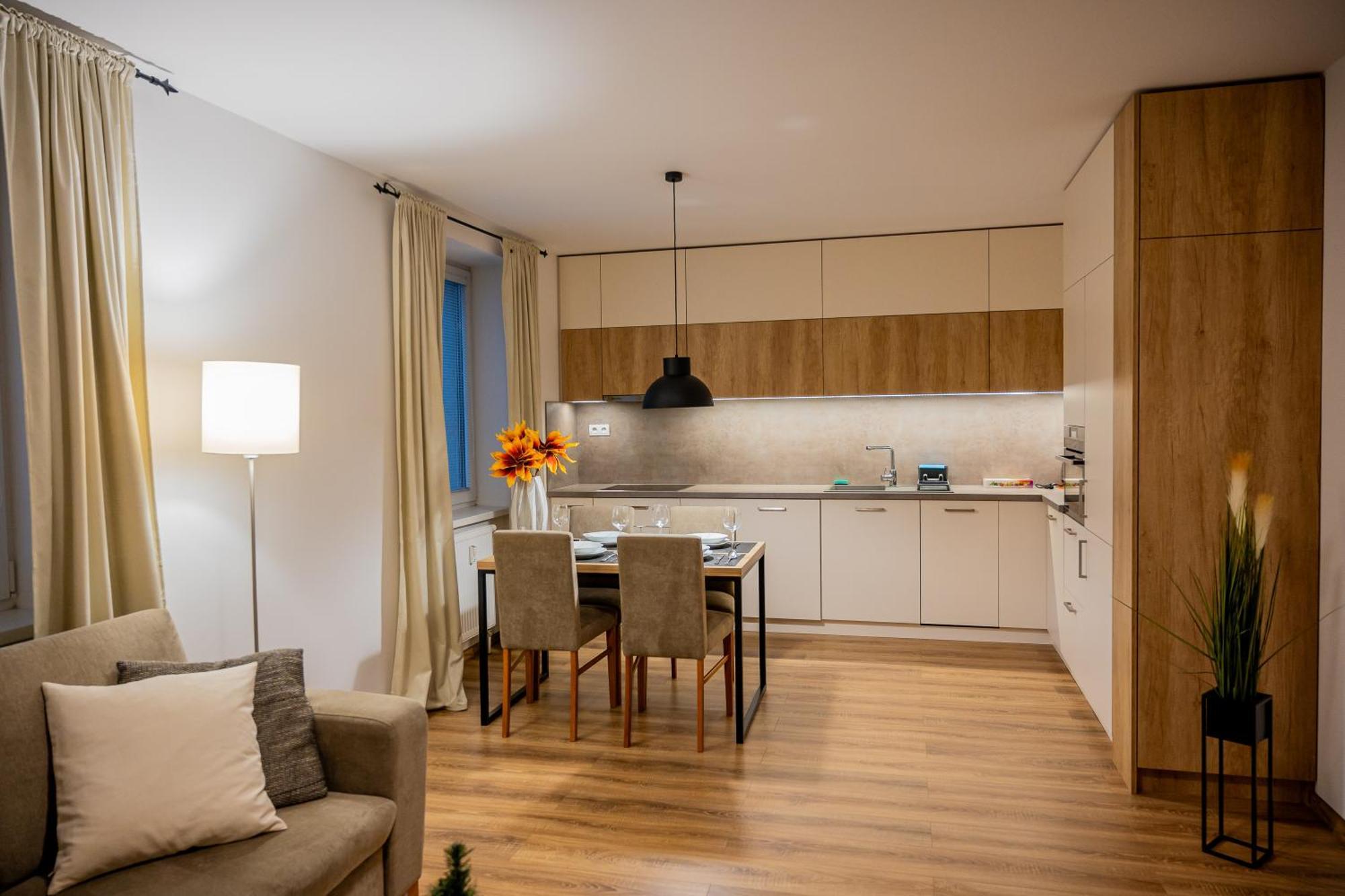 Old Town City Center Apartment 1 - Private Parking Included Kosice Exterior photo
