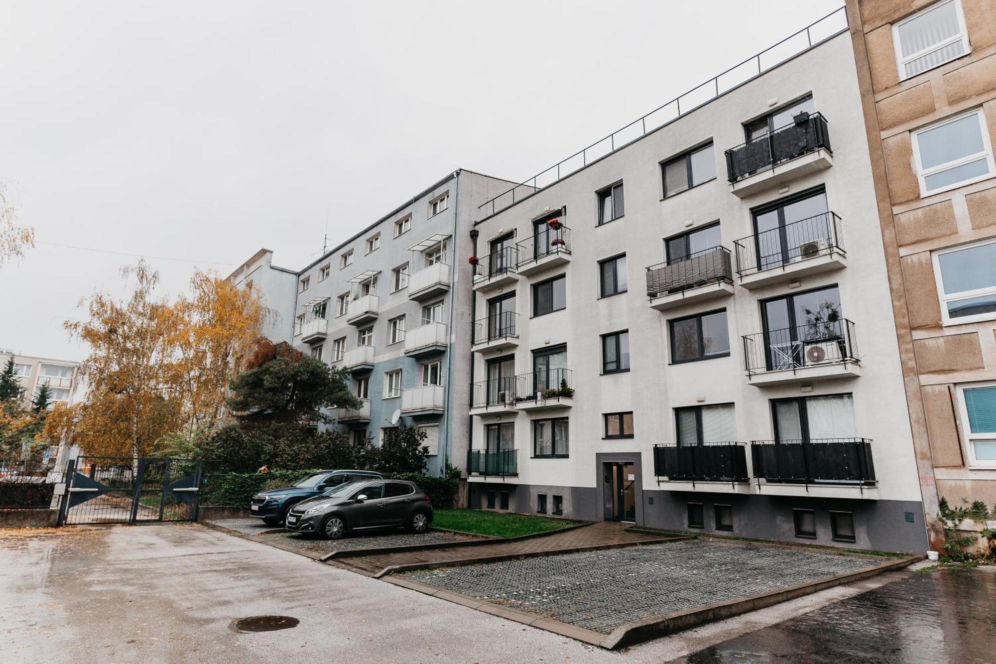 Old Town City Center Apartment 1 - Private Parking Included Kosice Exterior photo